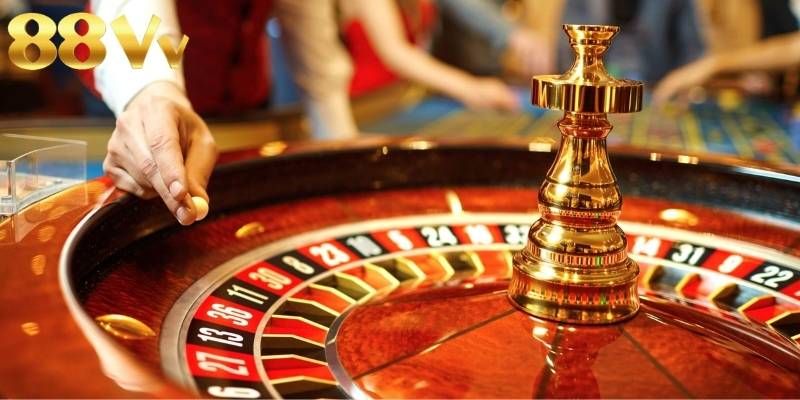 Chơi xóc đĩa hay Poker người chơi phải đưa ra quyết định nhanh chóng